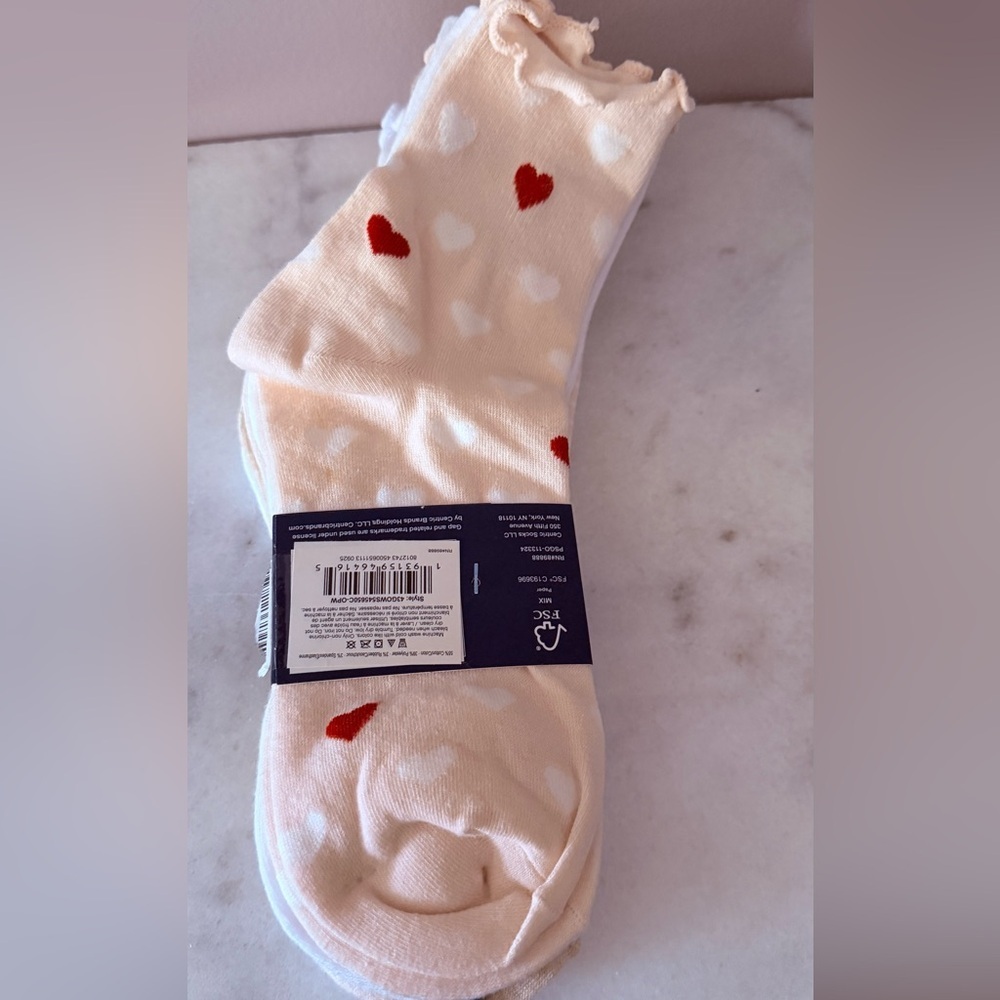 GAP Classic heart Crew Socks 5 pairs - Picture 4 of 9